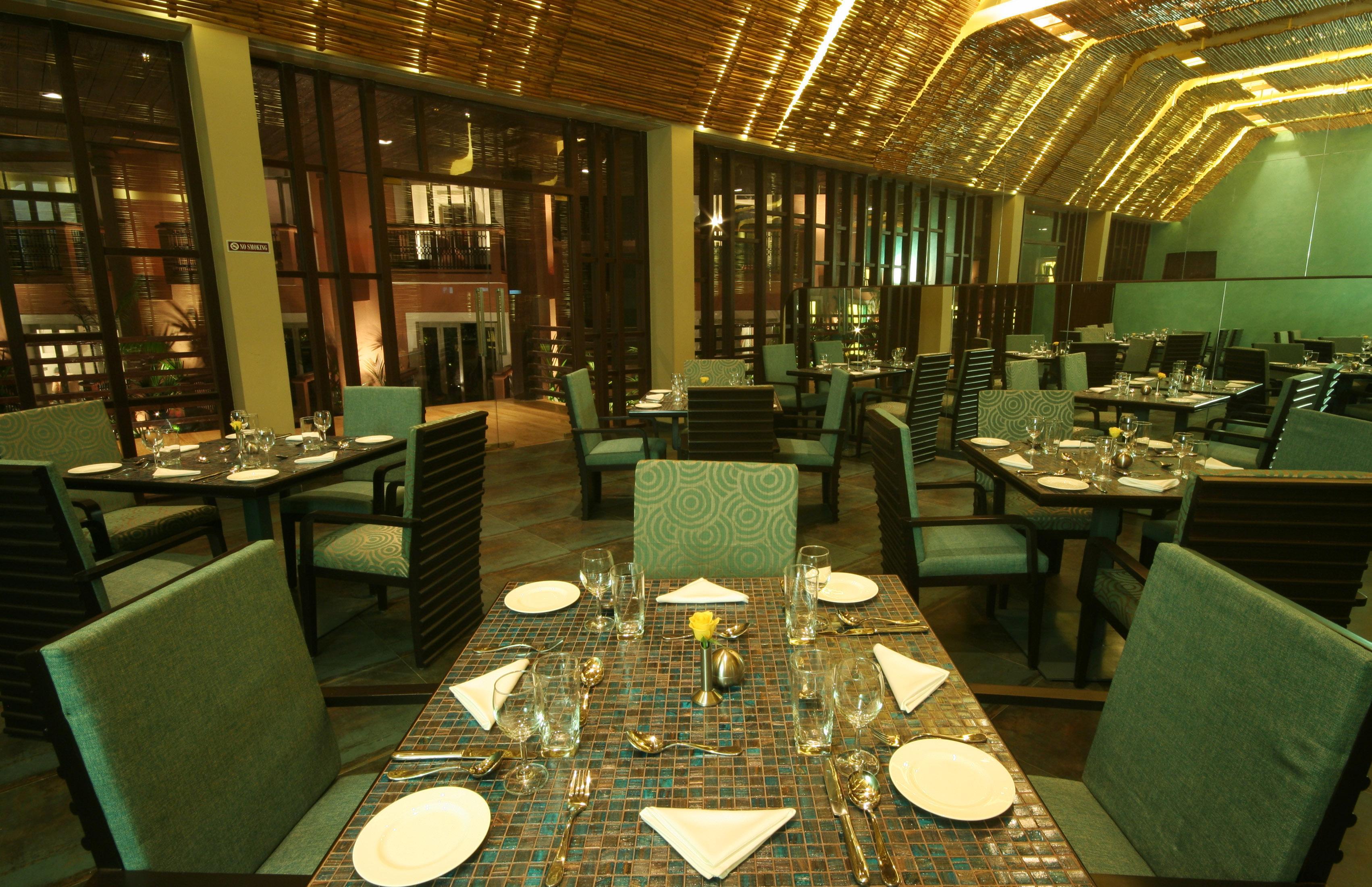 The Golden Crown Hotel & Spa Colva Exterior photo