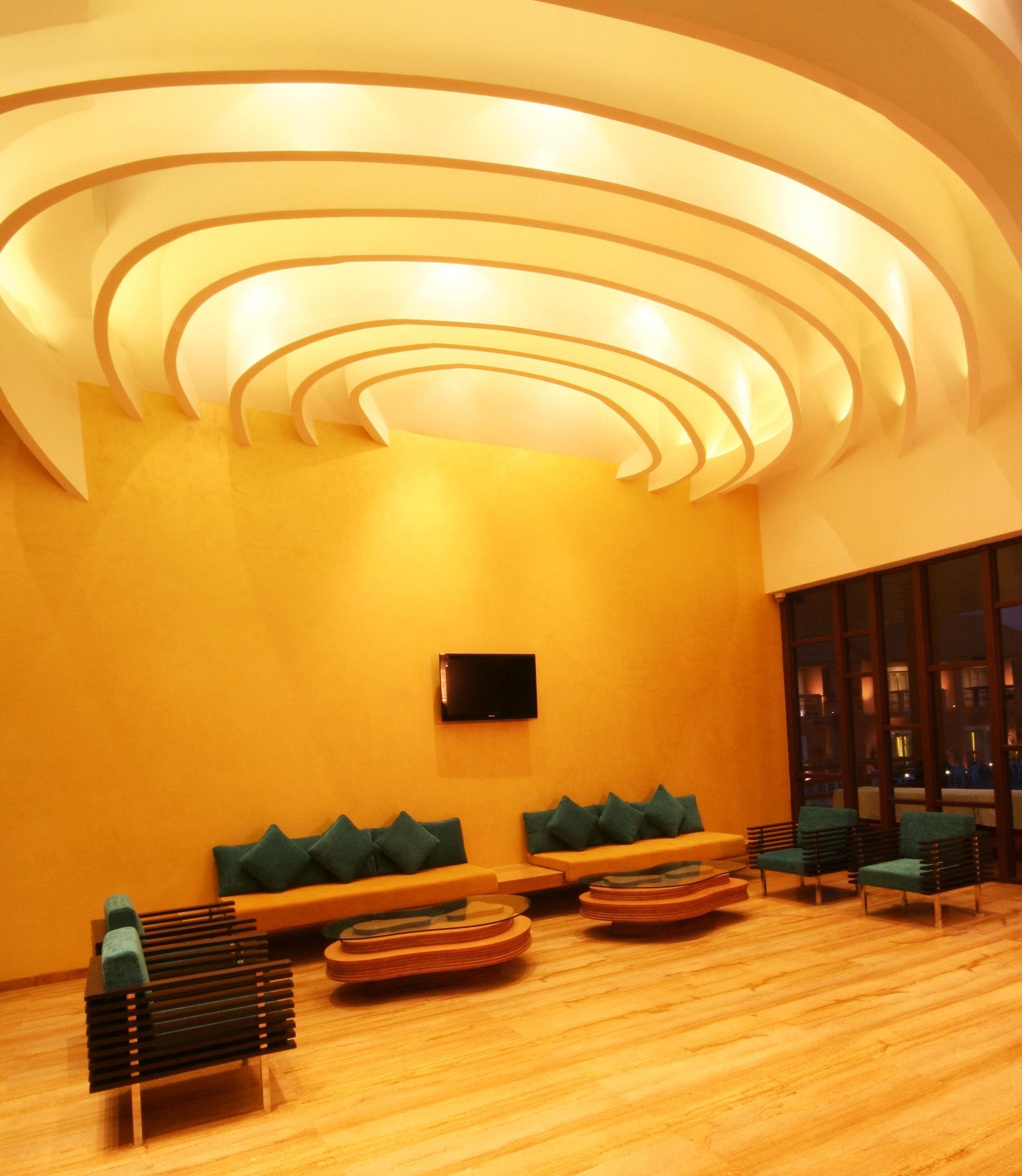 The Golden Crown Hotel & Spa Colva Exterior photo