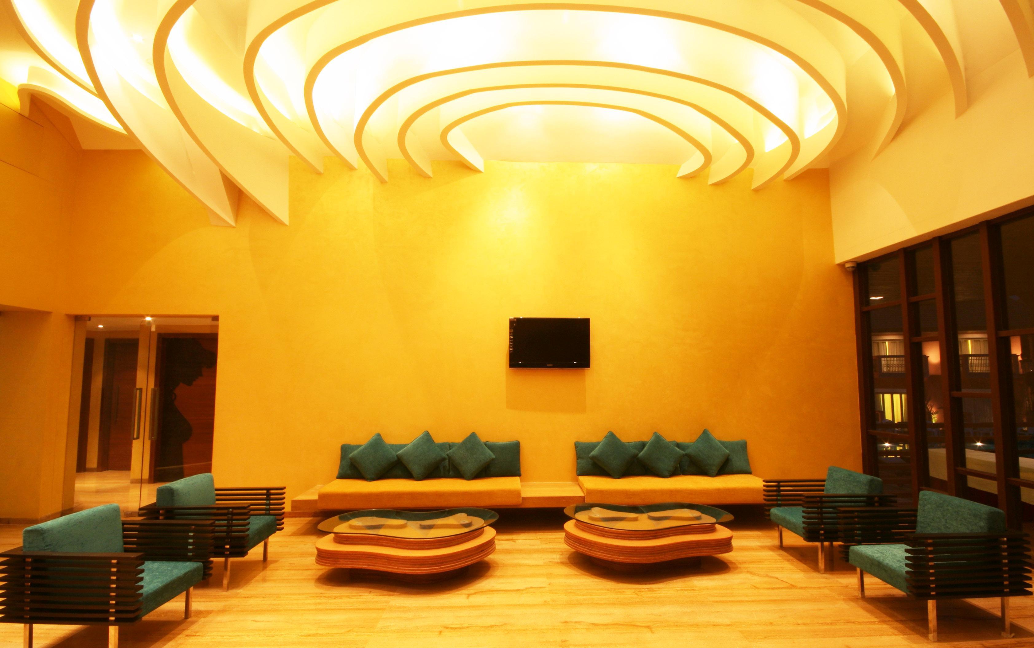 The Golden Crown Hotel & Spa Colva Exterior photo