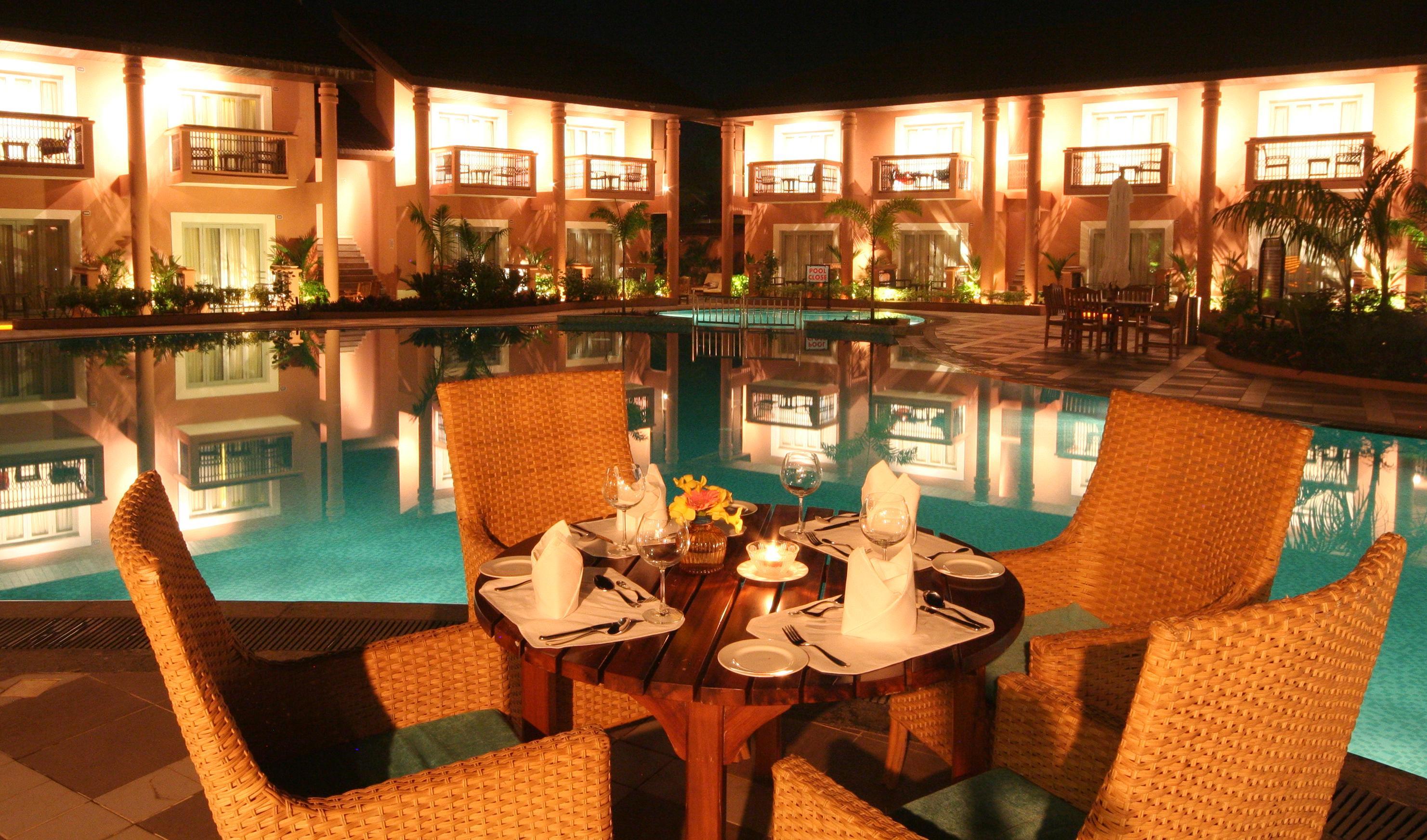 The Golden Crown Hotel & Spa Colva Exterior photo